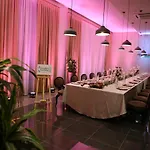 Hotel Twin Towers & 4*
