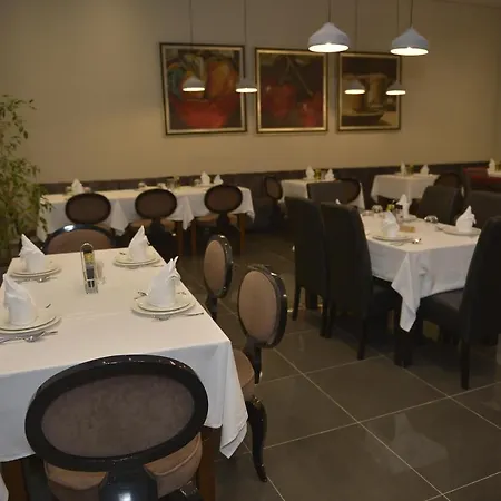 호텔 Twin Towers &