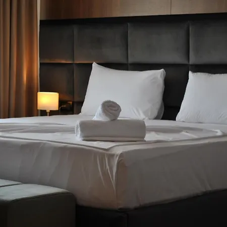 Hotel Twin Towers City&beach 4*