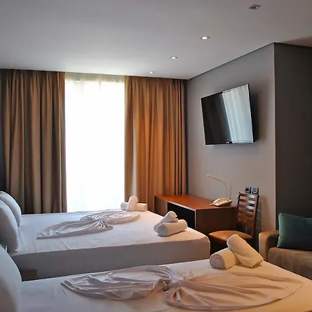 Twin Towers City&beach Hotel 4*