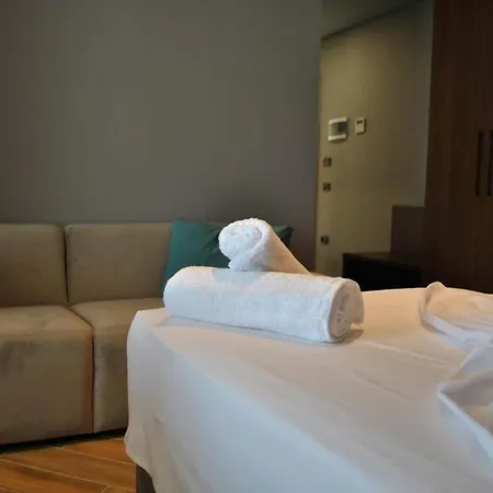 Twin Towers City&beach 4* Shëngjin