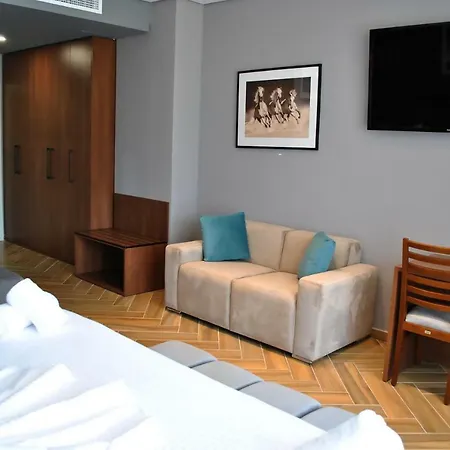 Hotel Twin Towers City&beach 4*